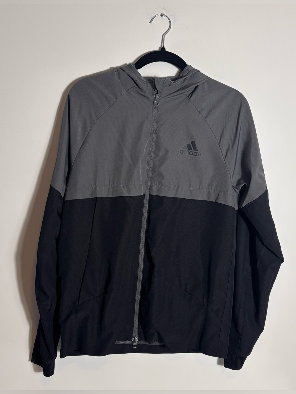 Adidas Colorblock Full Zip Windbreaker Jacket Men’s Small Gray Black Hooded Coat